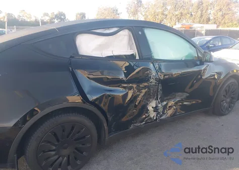 2021 Tesla Model Y Long Range Dual Motor All-Wheel Drive from USA, damaged, VIN 5YJYGAEE3MF159742